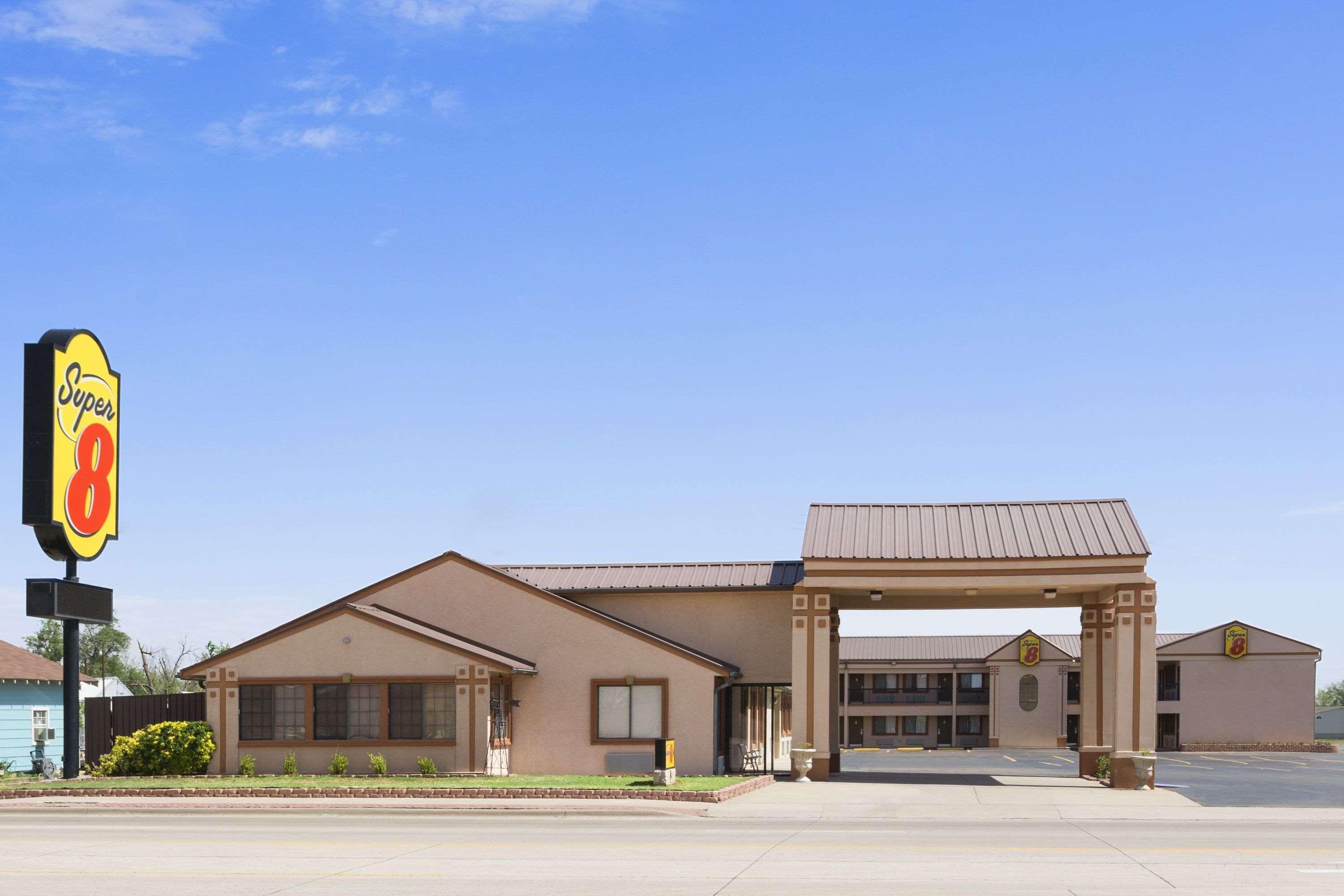 Motel Super 8 By Wyndham Childress Extérieur photo