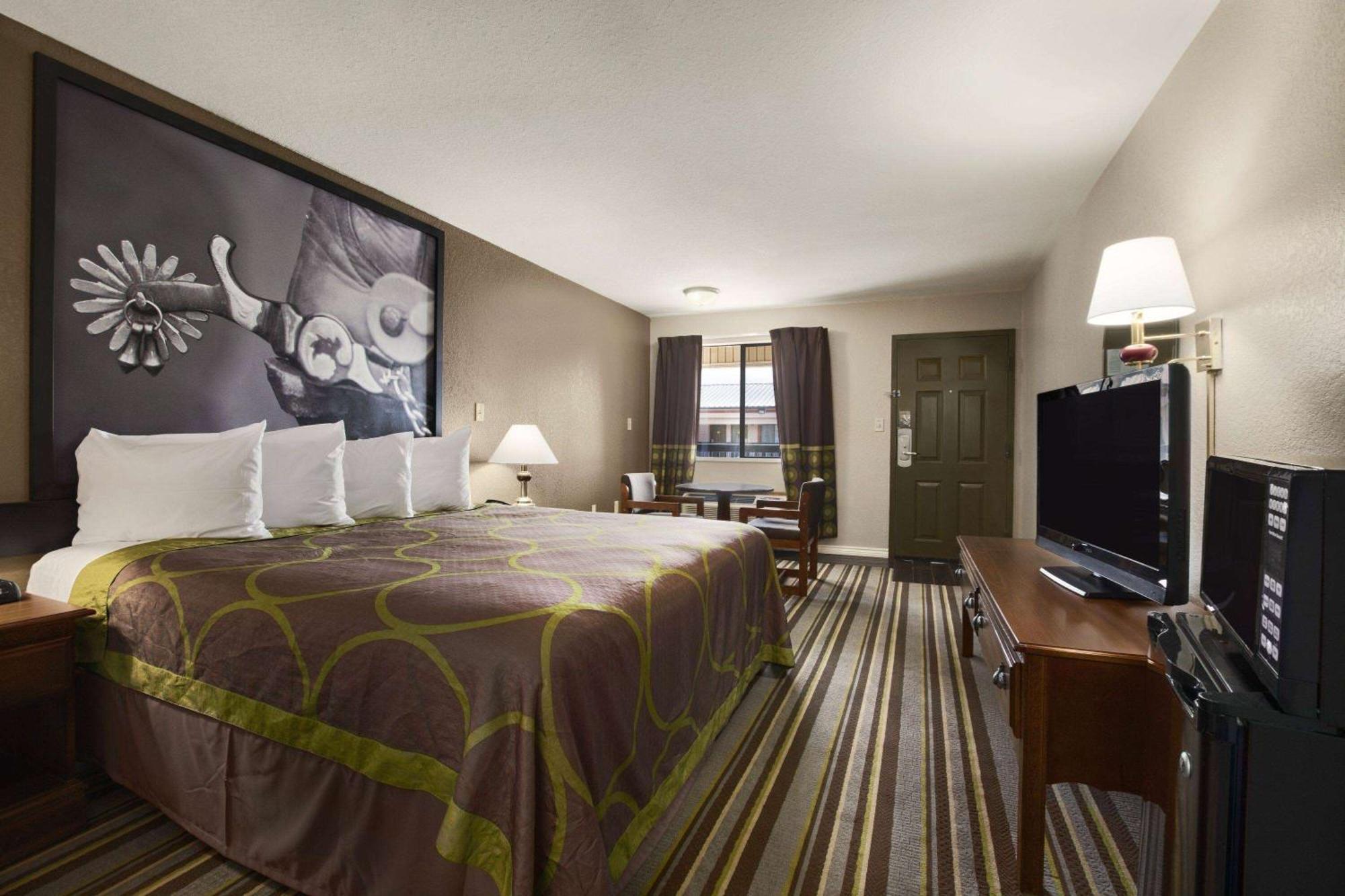 Motel Super 8 By Wyndham Childress Extérieur photo